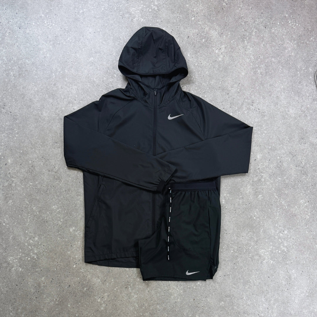 Nike Set | Essential Jacket & Black 7in Flex Strides