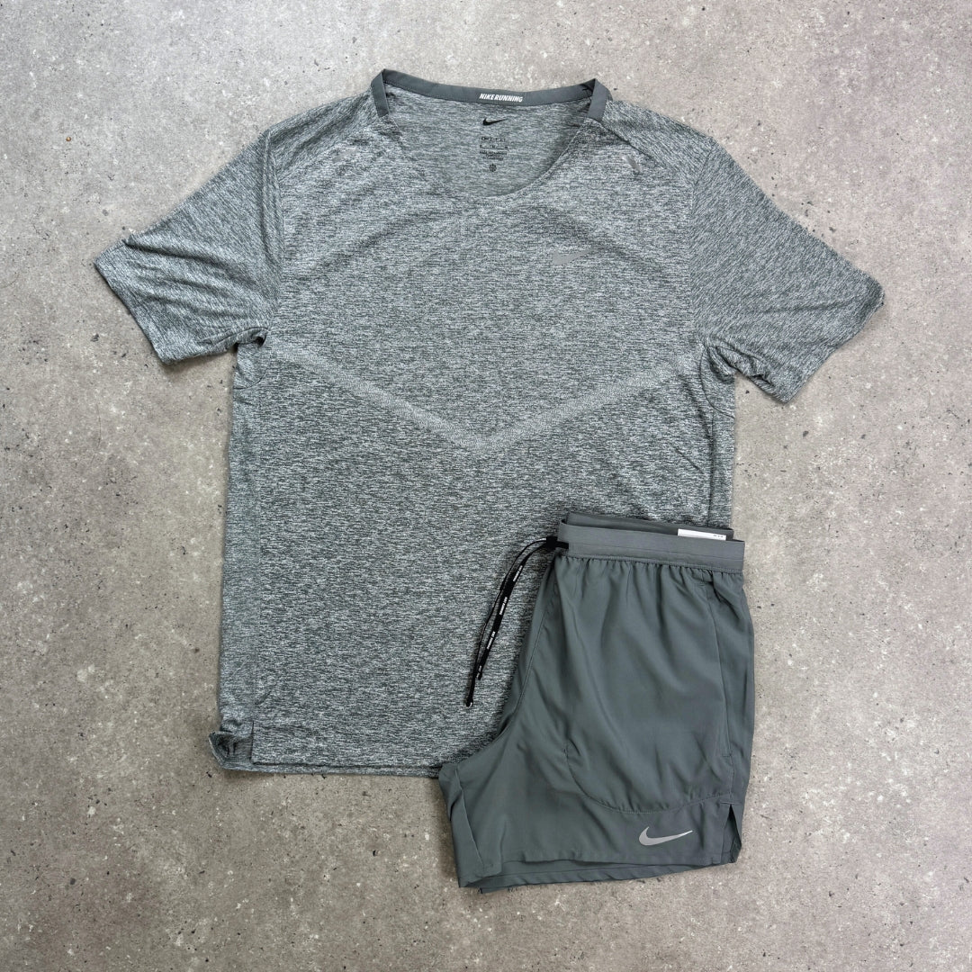 Nike Set | Rise 365 Tee & 7in Flex Stride Shorts- Iron Grey