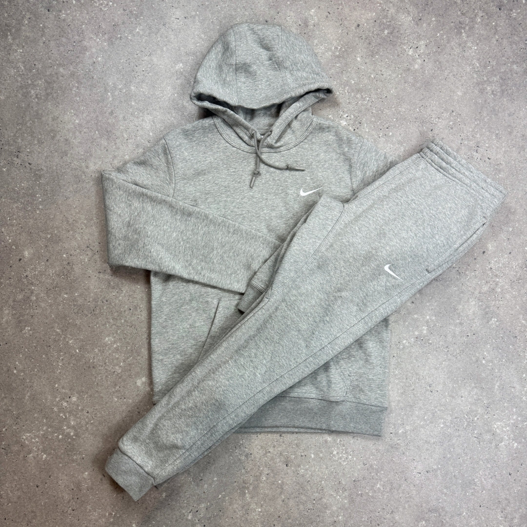 Nike Club Fleece Set- Grey