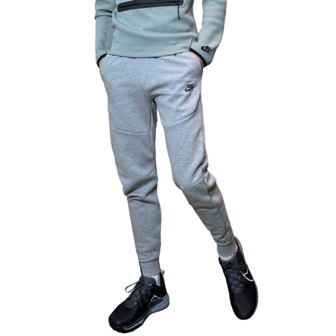 Nike Tech Fleece Sweatpants - Grey – NEDLOH Sports