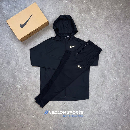 Nike Set | Black Essential Jacket & Black Phenom Bottoms