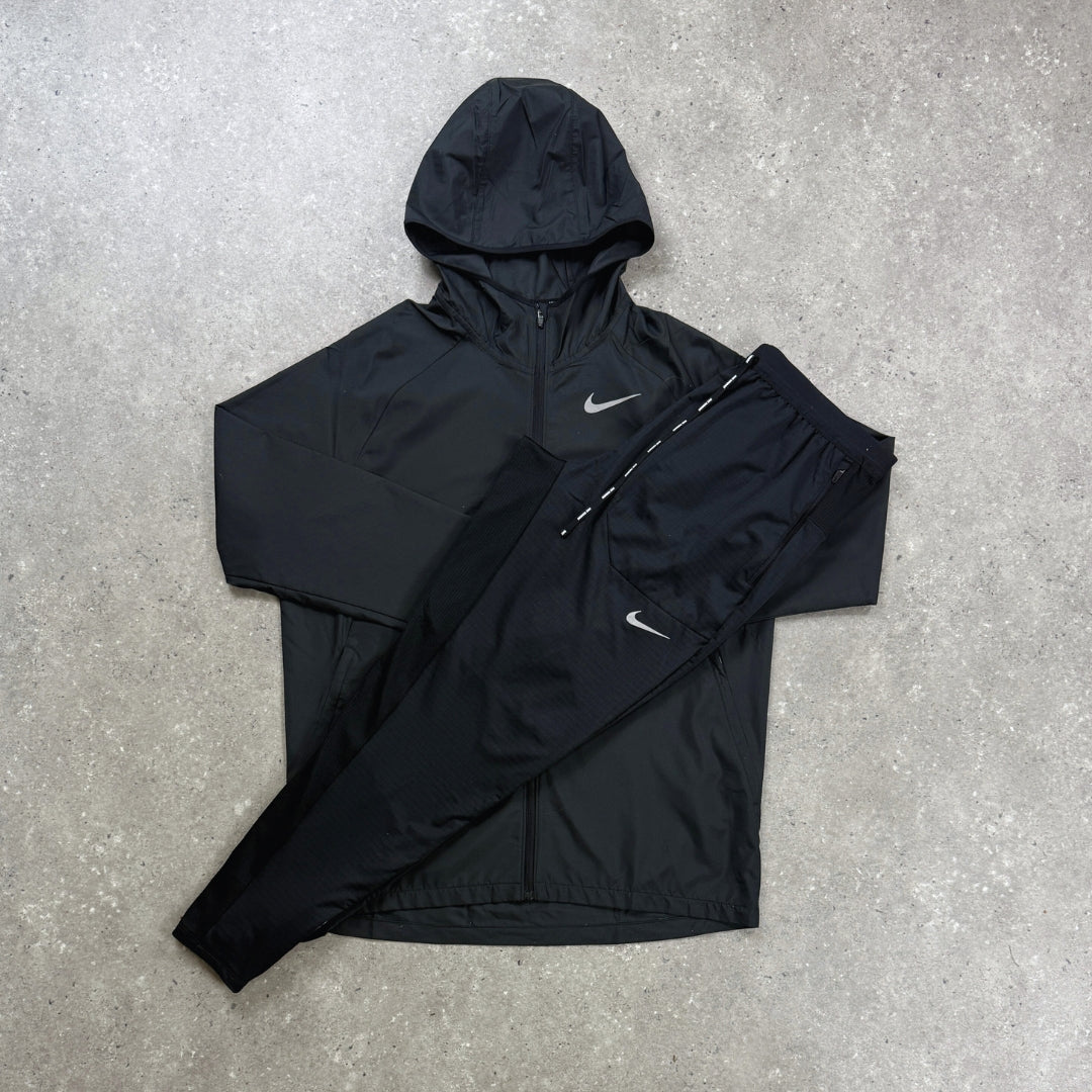 Nike Set | Essential Jacket & Black Phenoms