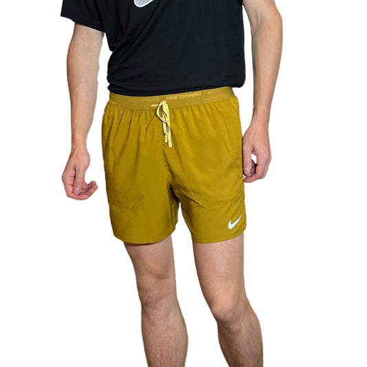 Nike Flex Stride 5 inch Shorts - Bronzine/Buff Gold