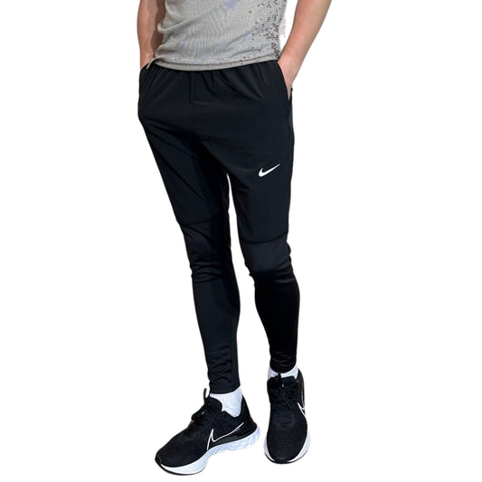 Nike Dri-Fit UV Challenger Pant